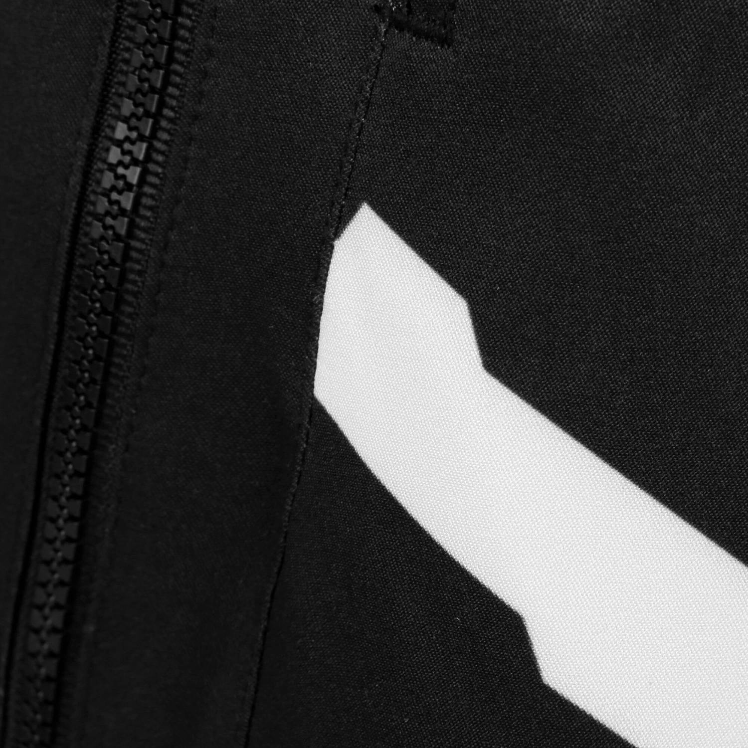 BIDI BADU Kito Tech Multisport Shorts Men - Black, White 6 BIDI BADU Kito Tech Multisport Shorts Men - Black, White - Image 4