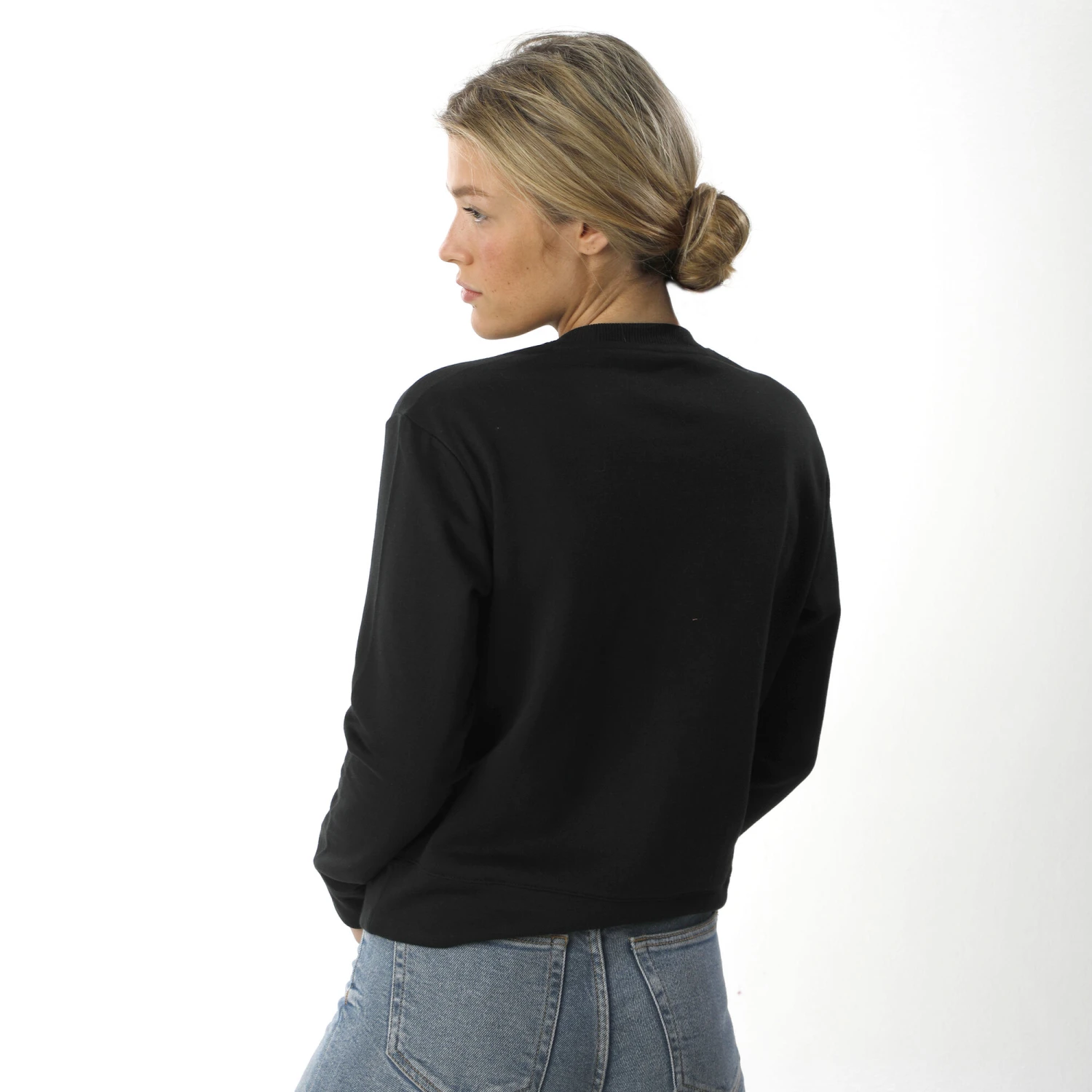 BIDI BADU Mirella Basic Crew Sweatshirt Women - Black, White 6 BIDI BADU Mirella Basic Crew Sweatshirt Women - Black, White - Image 4